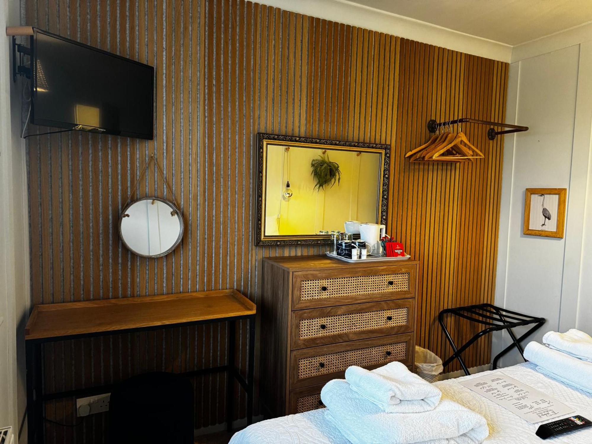 The Townhouse 101 Panzió Sandown Kültér fotó