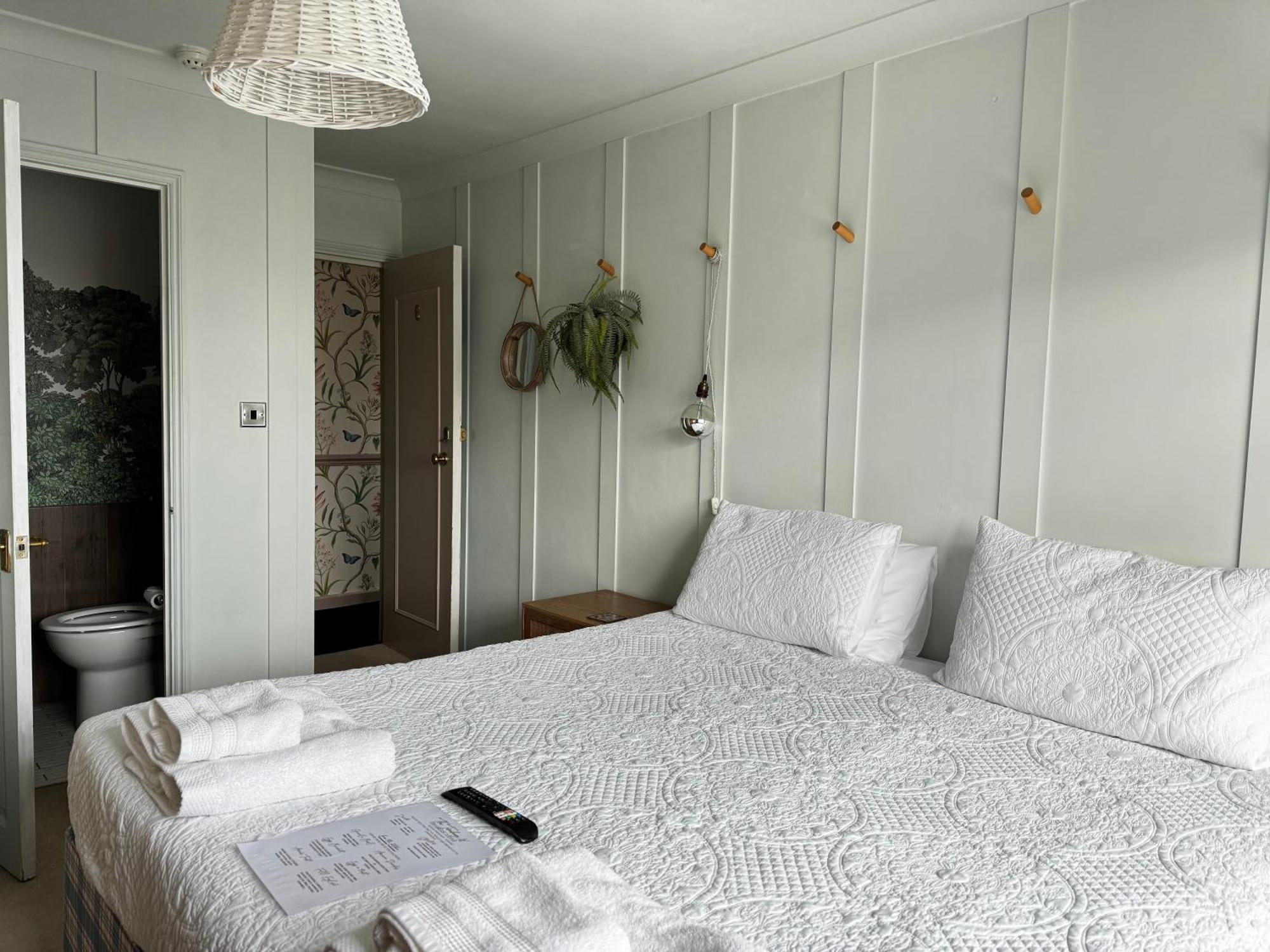 The Townhouse 101 Panzió Sandown Kültér fotó